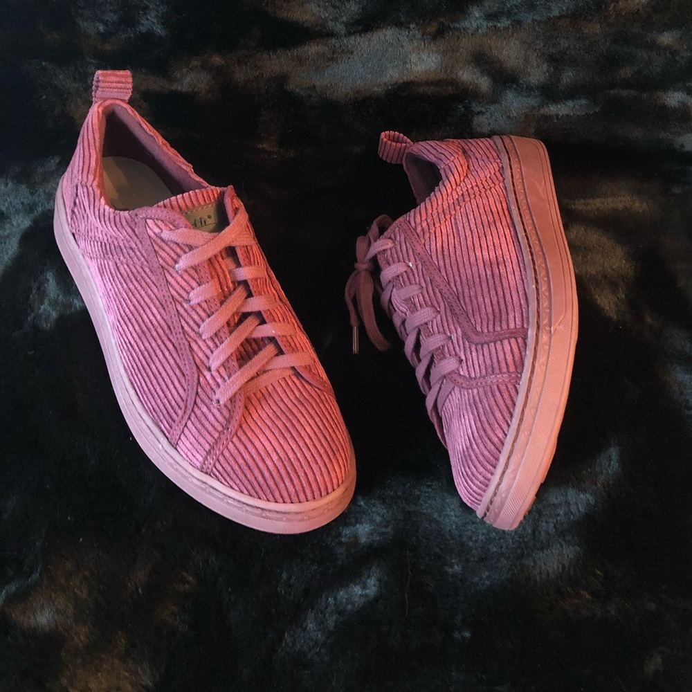 NWOT Earth Red Corduroy Sneakers
